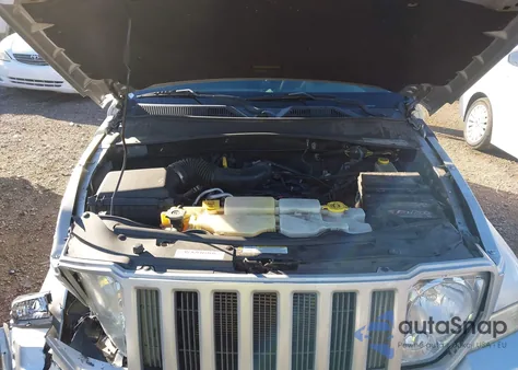 2010 Jeep Liberty Sport from USA, damaged, VIN 1J4PN2GK1AW155782